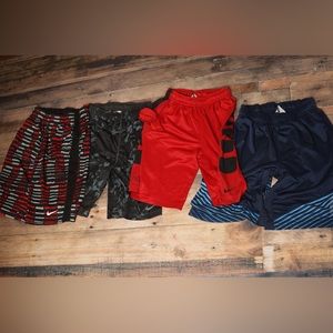 Nike bundle all medium 4 shorts very good condition